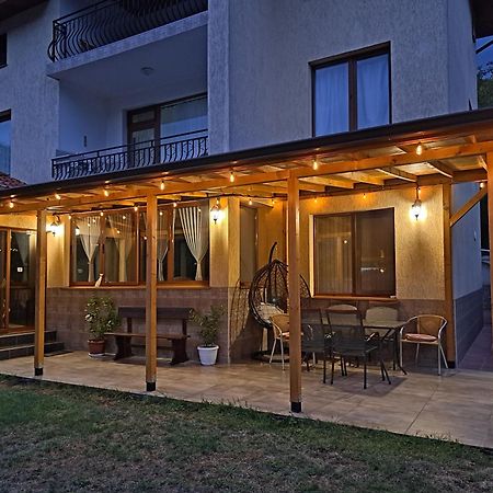 Guest House Benita Devin Exteriér fotografie